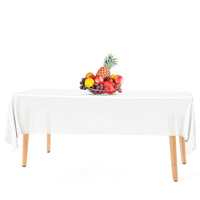 Solid Color Disposable Plastic Tablecloths 54 × 108 Inch For Family Barbecue
